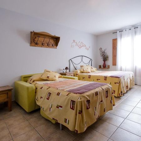 Hostal Antiguo Hospital Linares de Mora Zewnętrze zdjęcie
