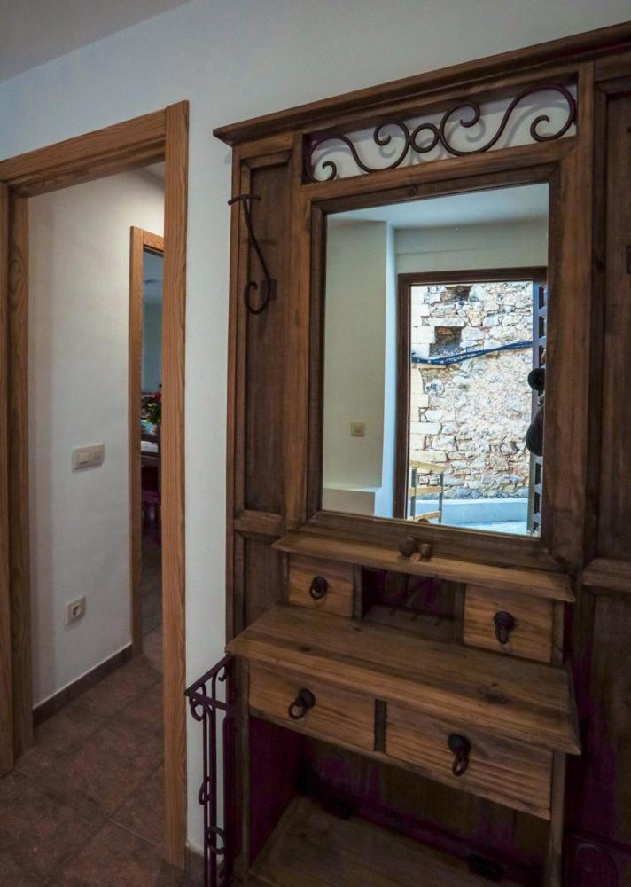 Hostal Antiguo Hospital Linares de Mora Zewnętrze zdjęcie