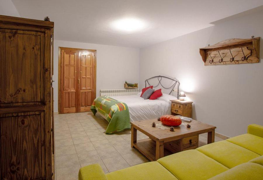 Hostal Antiguo Hospital Linares de Mora Zewnętrze zdjęcie