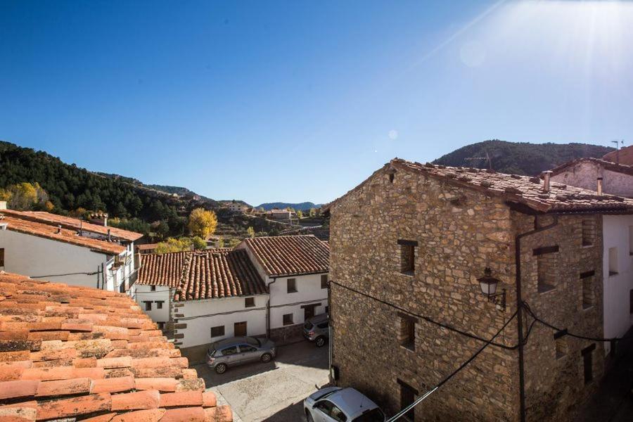 Hostal Antiguo Hospital Linares de Mora Zewnętrze zdjęcie