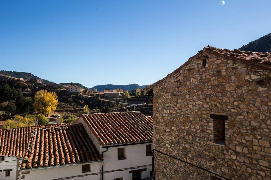 Hostal Antiguo Hospital Linares de Mora Zewnętrze zdjęcie