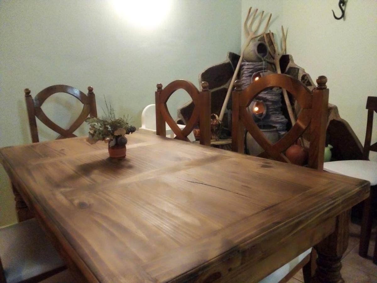 Hostal Antiguo Hospital Linares de Mora Zewnętrze zdjęcie